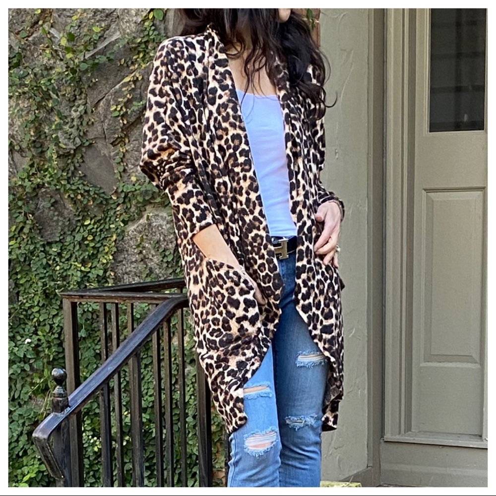 ✨ONE HOUR SALE✨Open draped Leopard open Cardigan - Picture 8 of 8